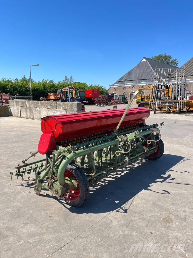 Nodet Zaaimachine Mechanické sejačky