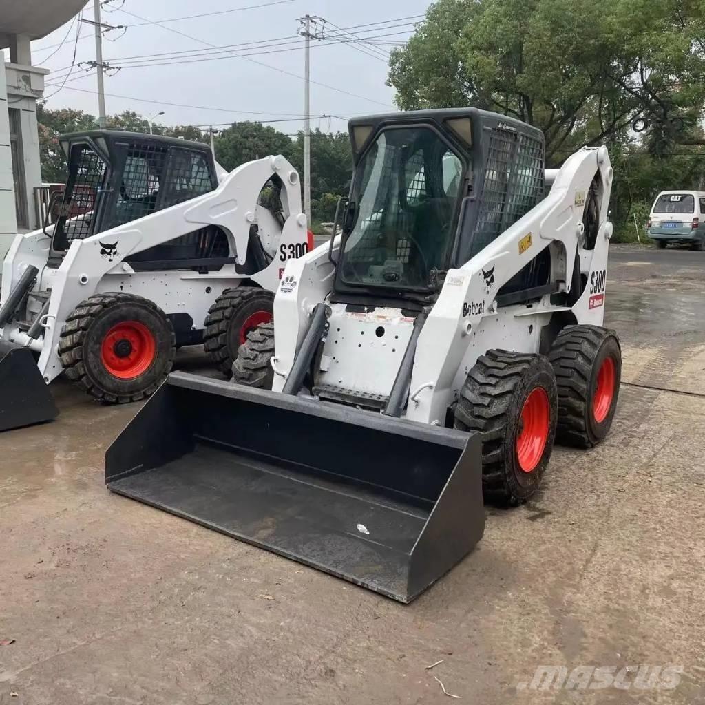 Bobcat S300 Šmykom riadené nakladače