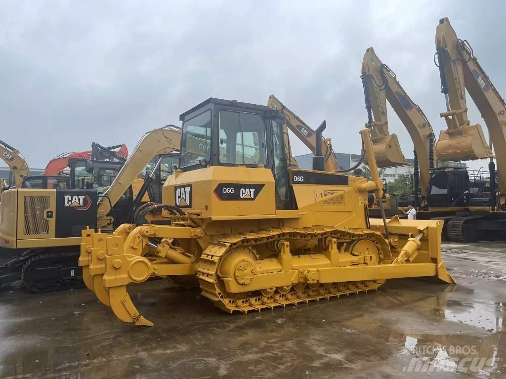 CAT D 6 G Pásové dozéry