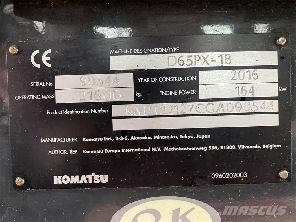 Komatsu D65PX-18 Pásové dozéry