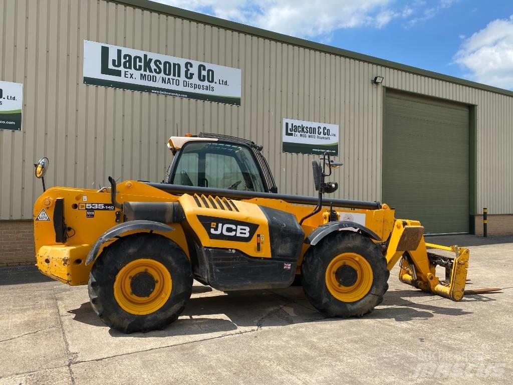 JCB 535-140 Hiviz Teleskopické manipulátory