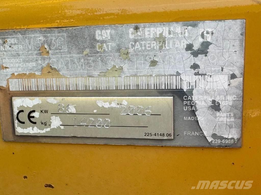 CAT M313C Kolesové rýpadlá