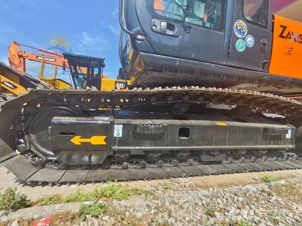 Hitachi ZX 130 Pásové rýpadlá