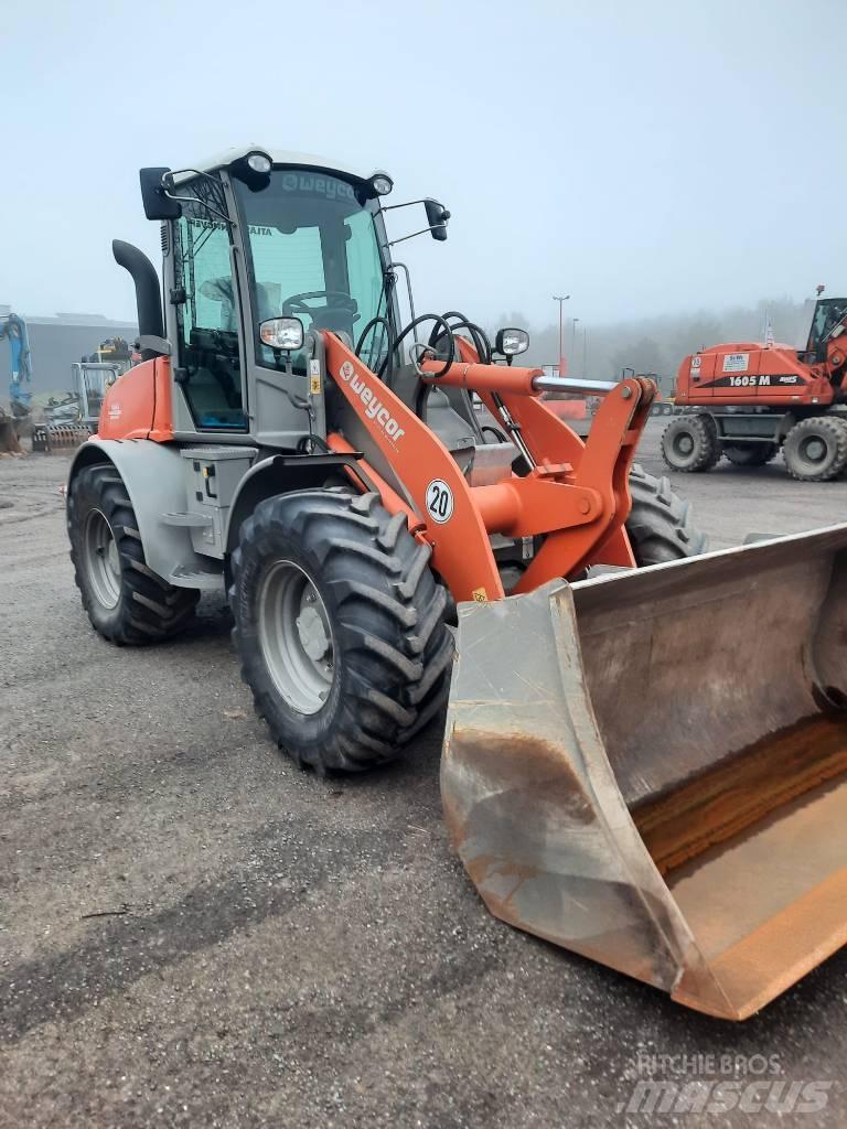 Atlas Weycor AR550 Kolesové nakladače