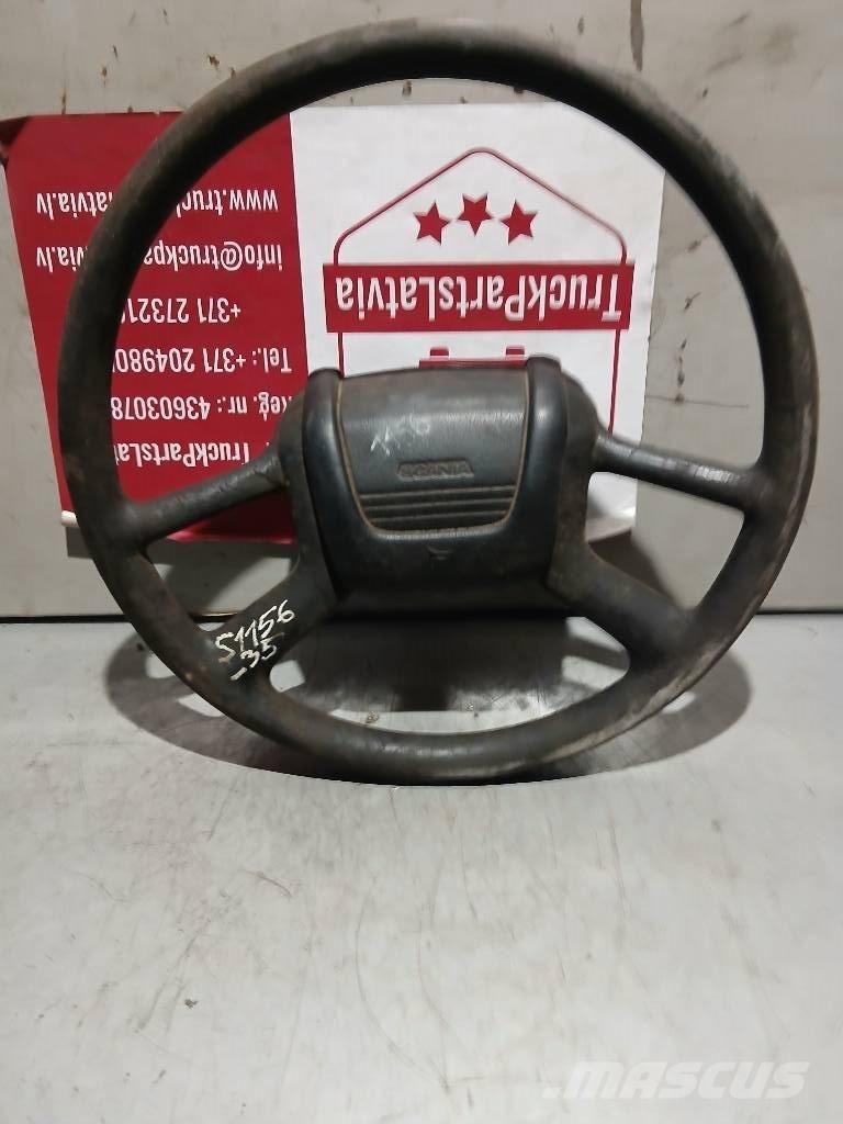 Scania 144    1327026 Kabíny a interiér