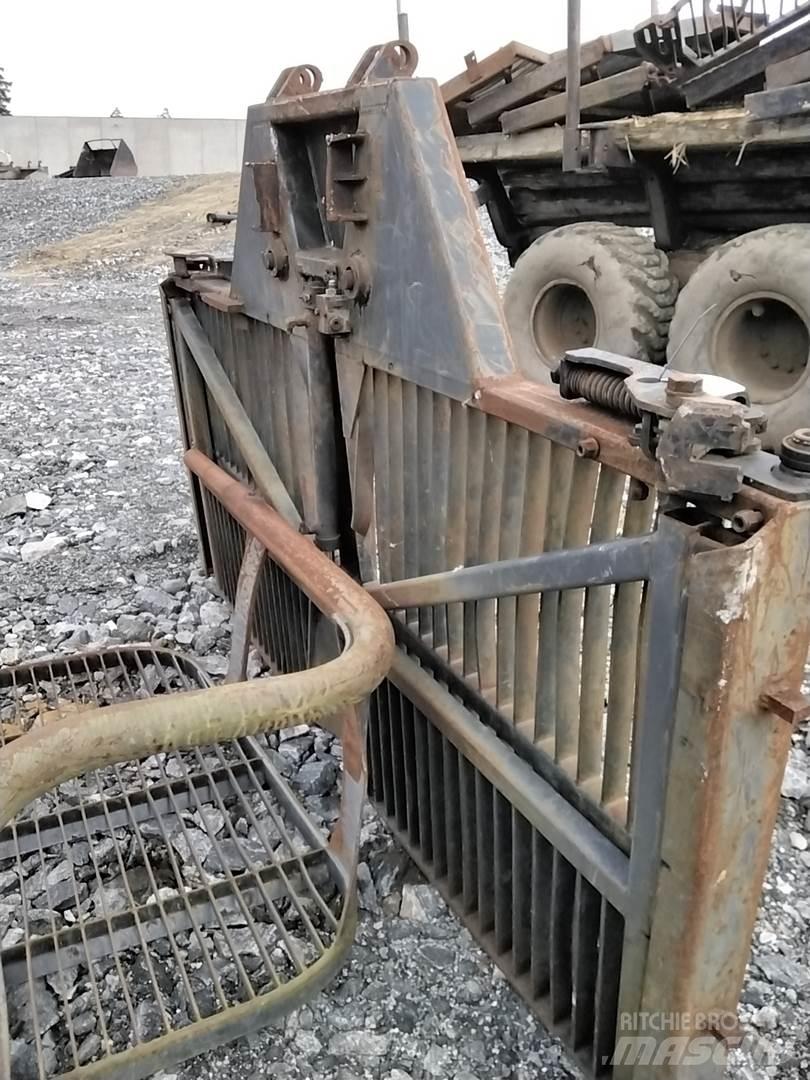 Valmet 860 Ďalšie komponenty