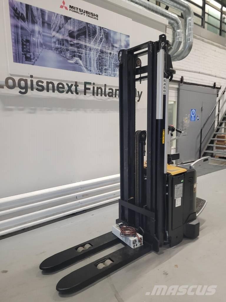 CAT NSV 16N Samohybné vozíky