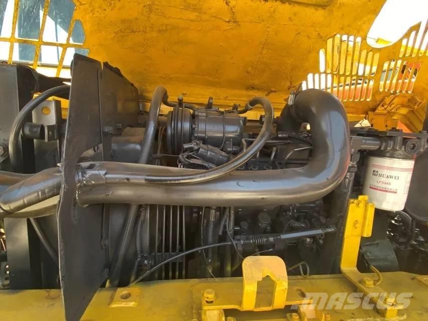 Komatsu PC60-7 Pásové rýpadlá