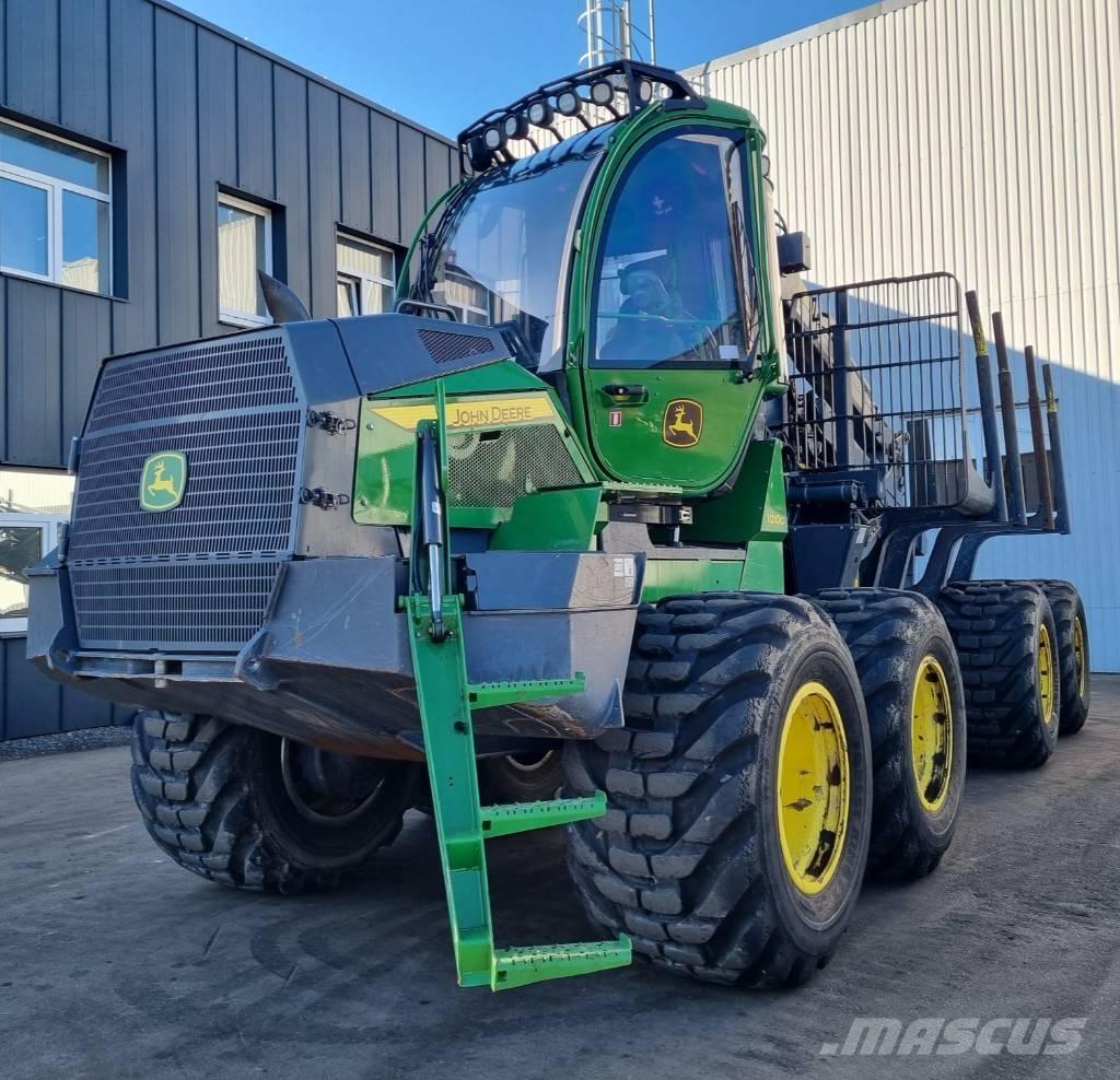 John Deere 1010 G Lesné traktory