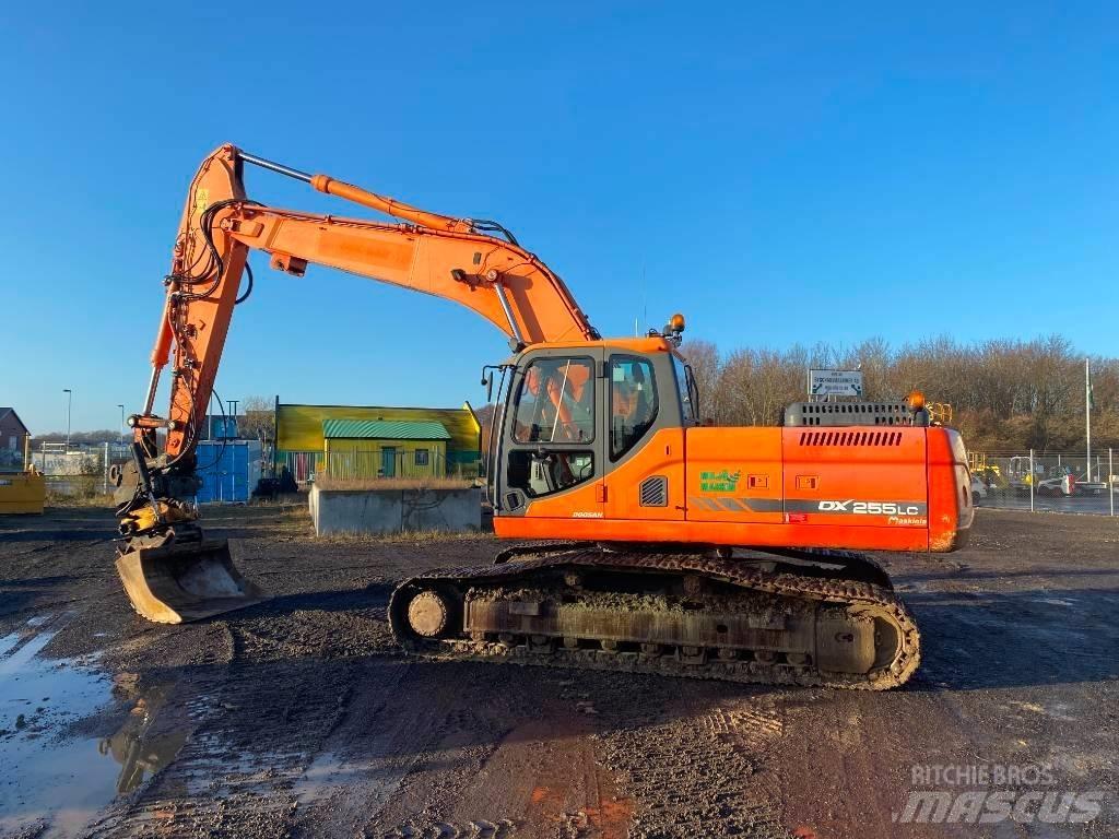 Doosan DX 255 LC Pásové rýpadlá