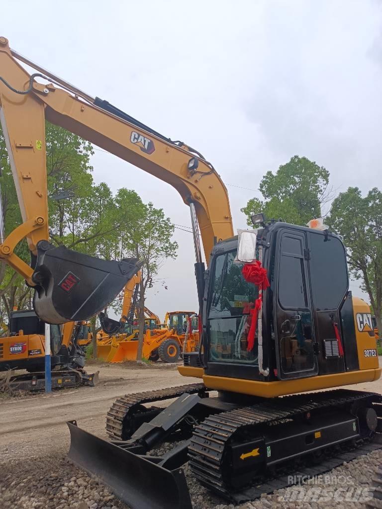 CAT 307 Mini rýpadlá < 7t