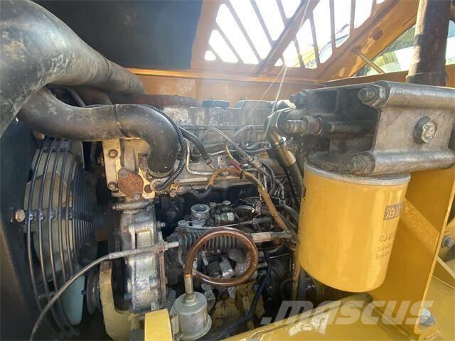 CAT 307D Pásové rýpadlá