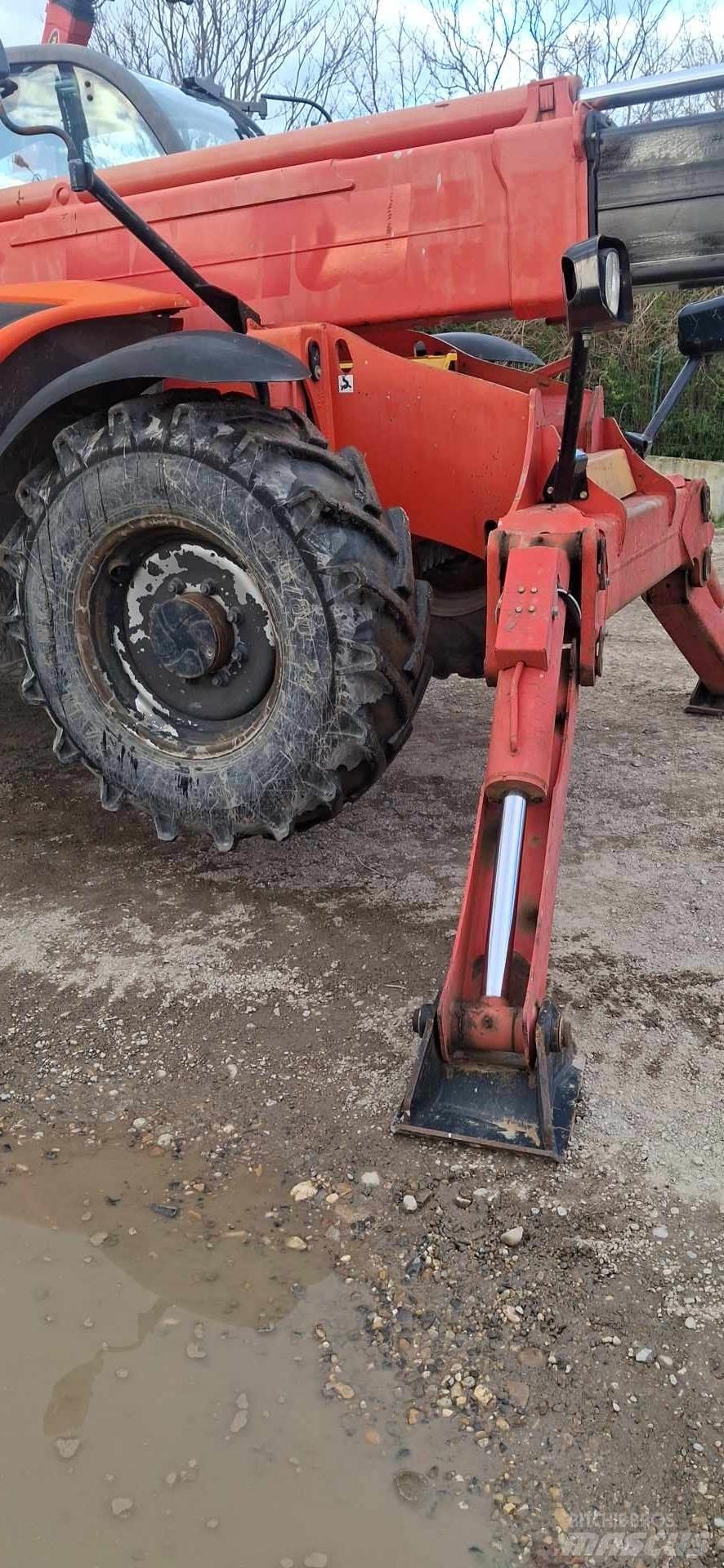 Manitou MT1440 Teleskopické manipulátory