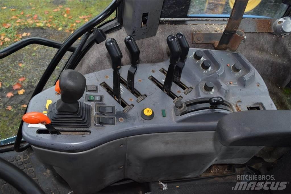 New Holland 8670 Traktory