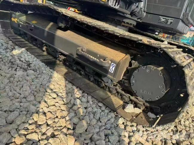 Volvo EC 140 Pásové rýpadlá