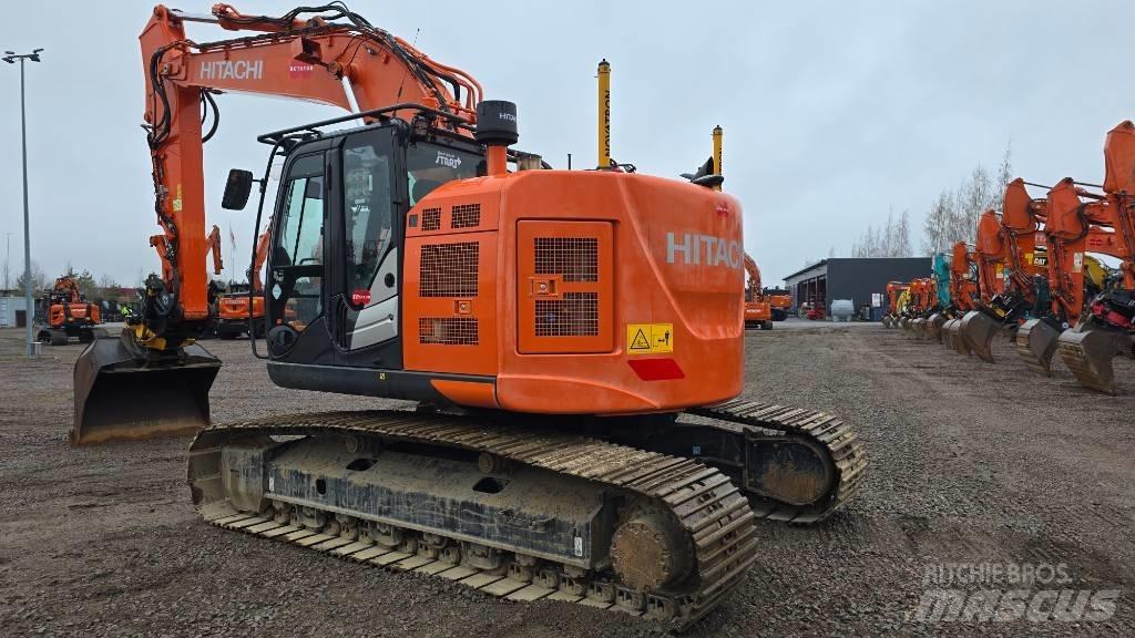 Hitachi ZX 225USLC-6 Pásové rýpadlá