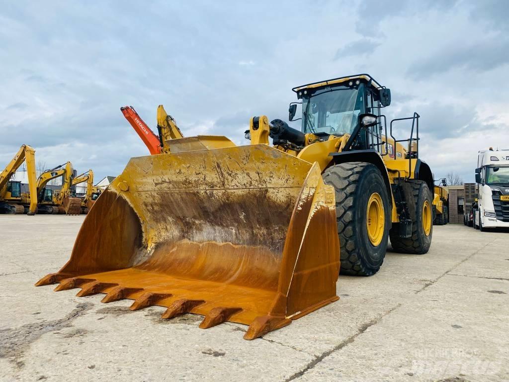 CAT 972 Kolesové nakladače