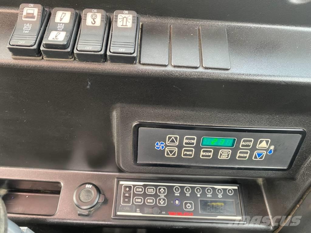 Takeuchi TB 2150 R Pásové rýpadlá