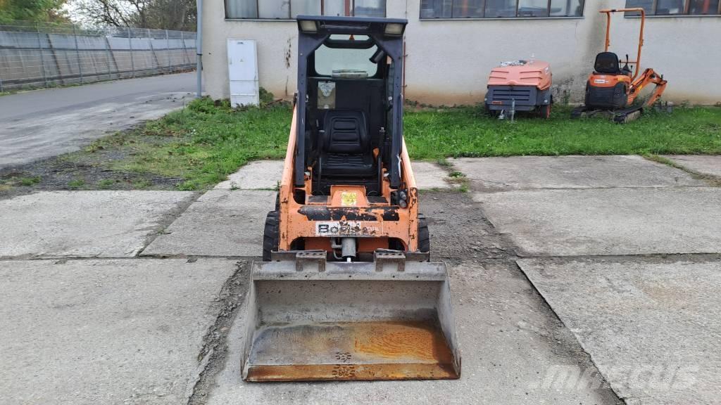 Bobcat s 70 Šmykom riadené nakladače