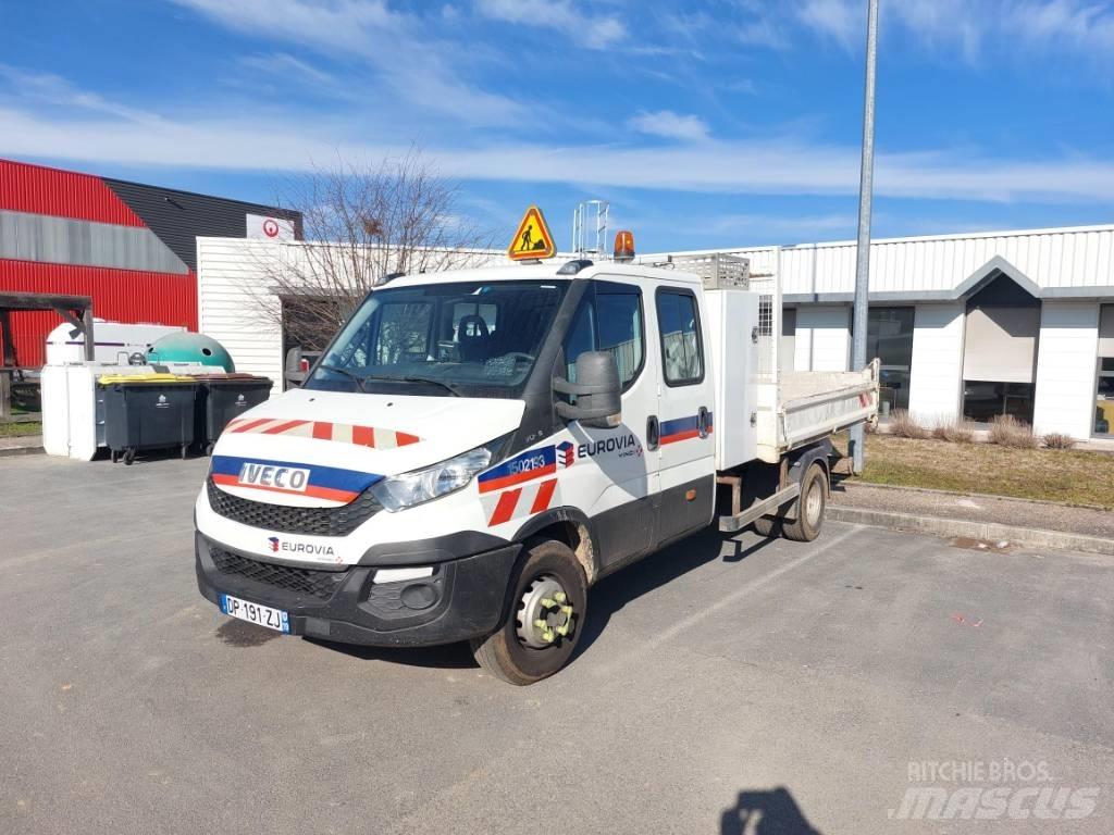 Iveco 70C15D Nakladacia/sklápacia bočnica