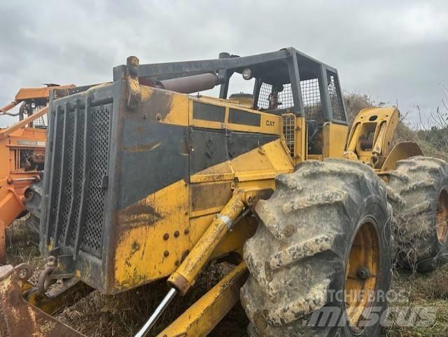 CAT 528 Skiddery