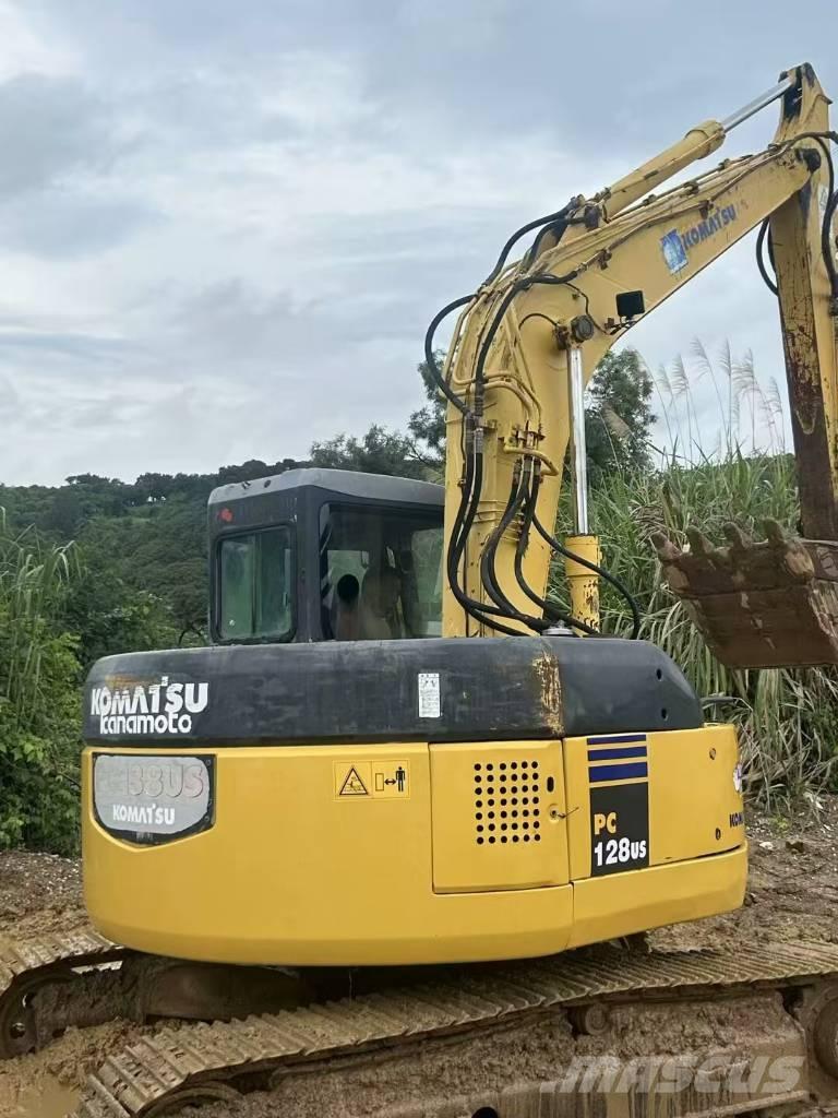 Komatsu PC 128 US Pásové rýpadlá