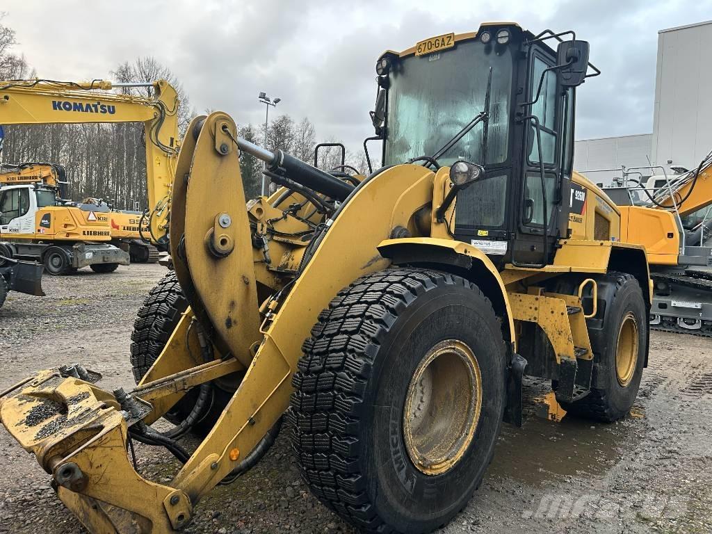 CAT 926 Kolesové nakladače