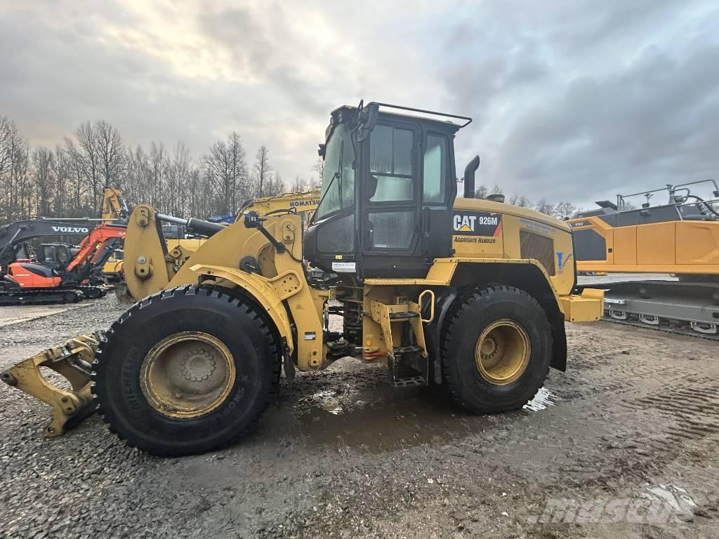 CAT 926 Kolesové nakladače