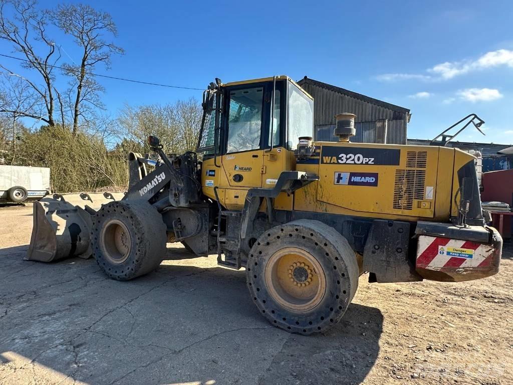 Komatsu WA 320 PZ-6 Kolesové nakladače