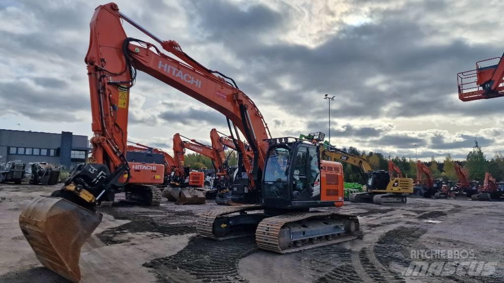 Hitachi ZX225USRLC-6 Pásové rýpadlá