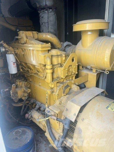 CAT XQ350, 600 Volt Naftové generátory