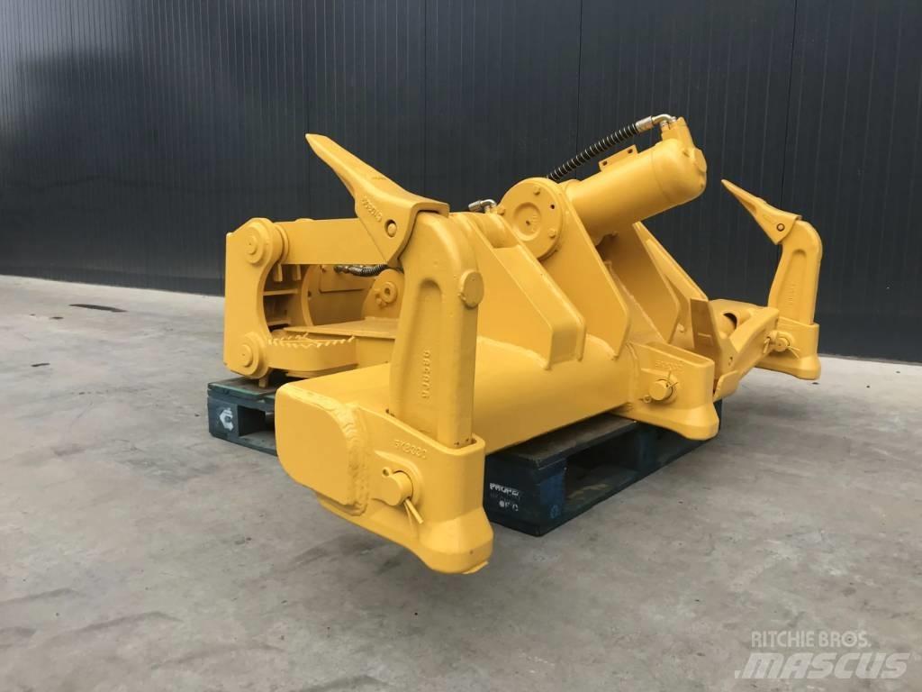 Komatsu D53 Rozrývače