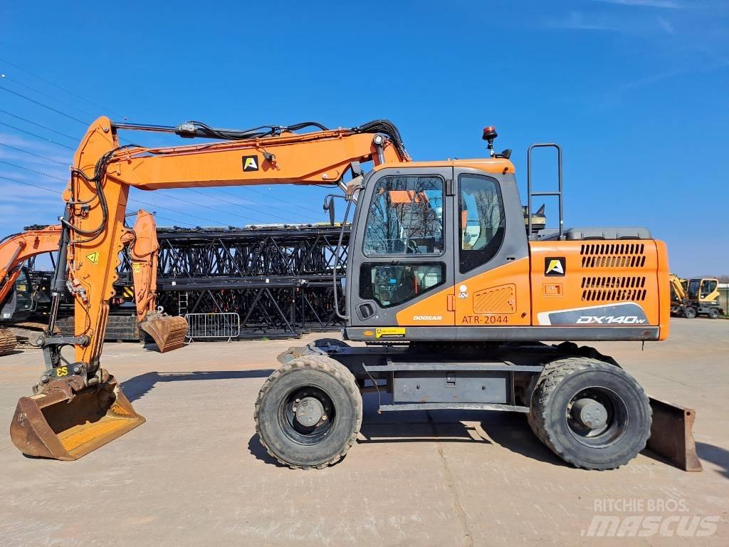 Doosan DX140W-5 Kolesové rýpadlá