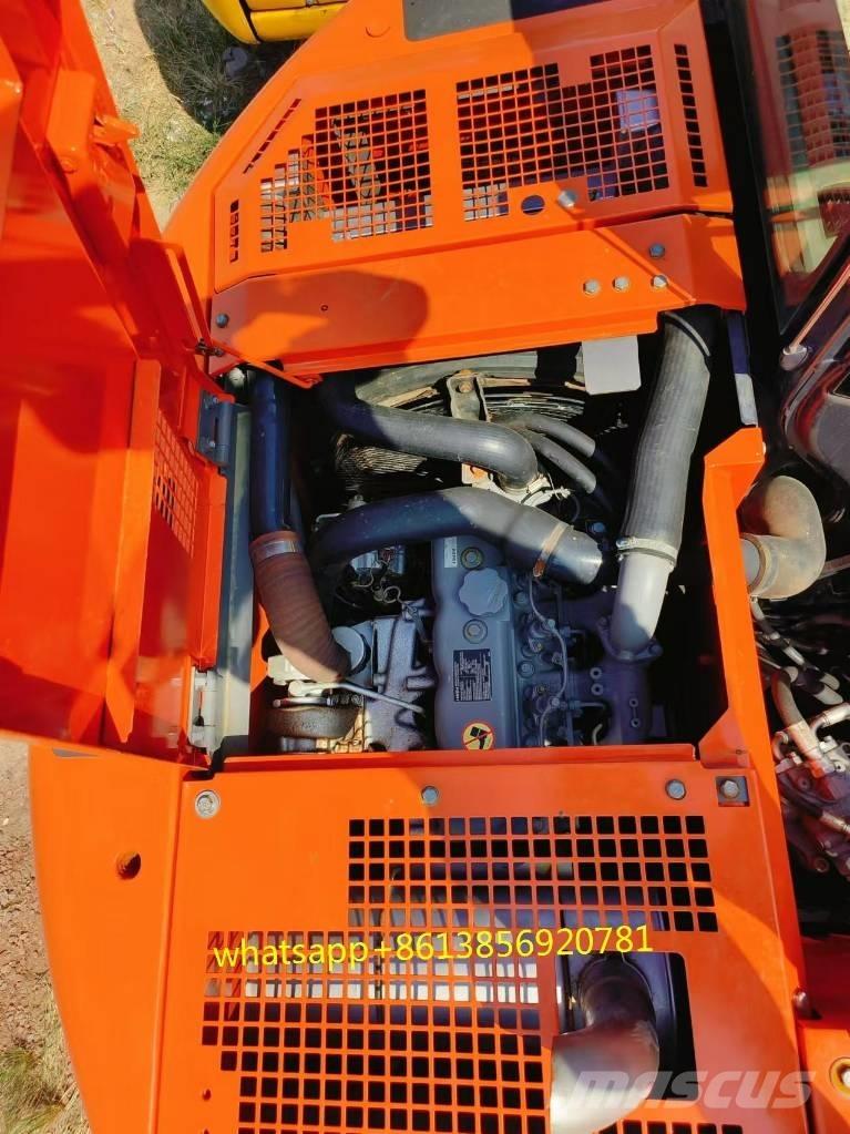 Hitachi ZX 135 US Pásové rýpadlá