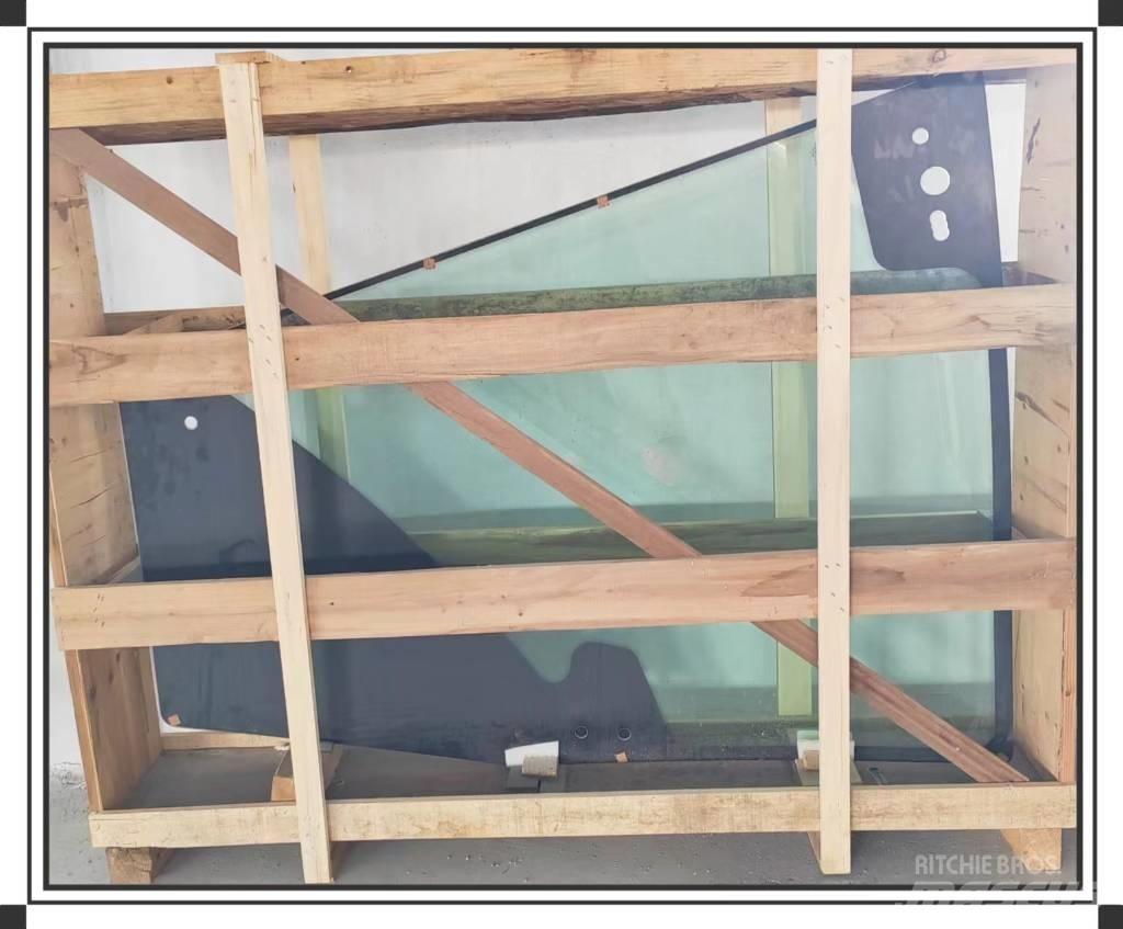 CLAAS Door glass Kabíny a interiér