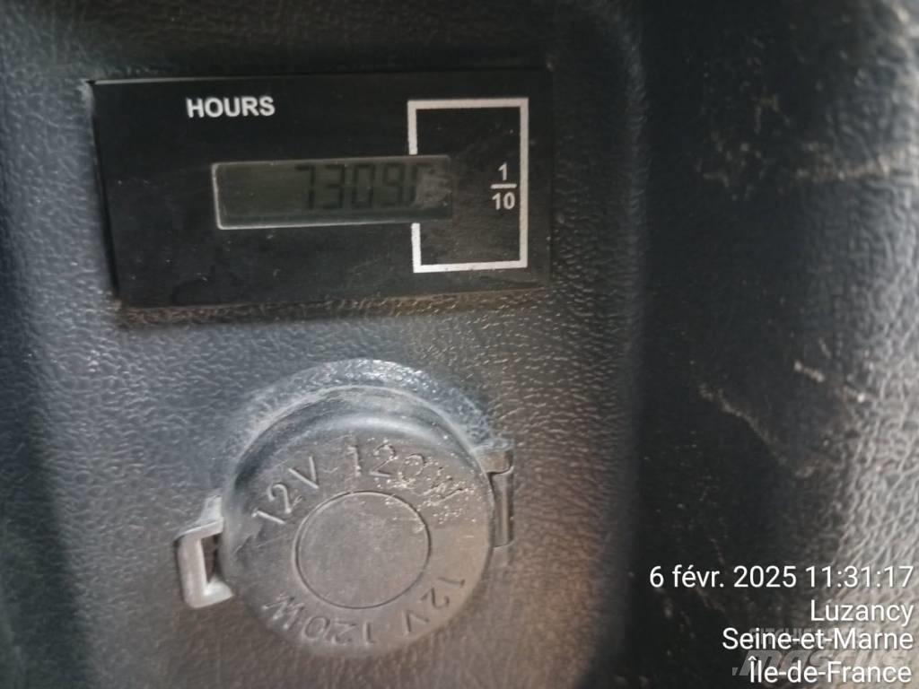 Hyundai HL 960 Kolesové nakladače