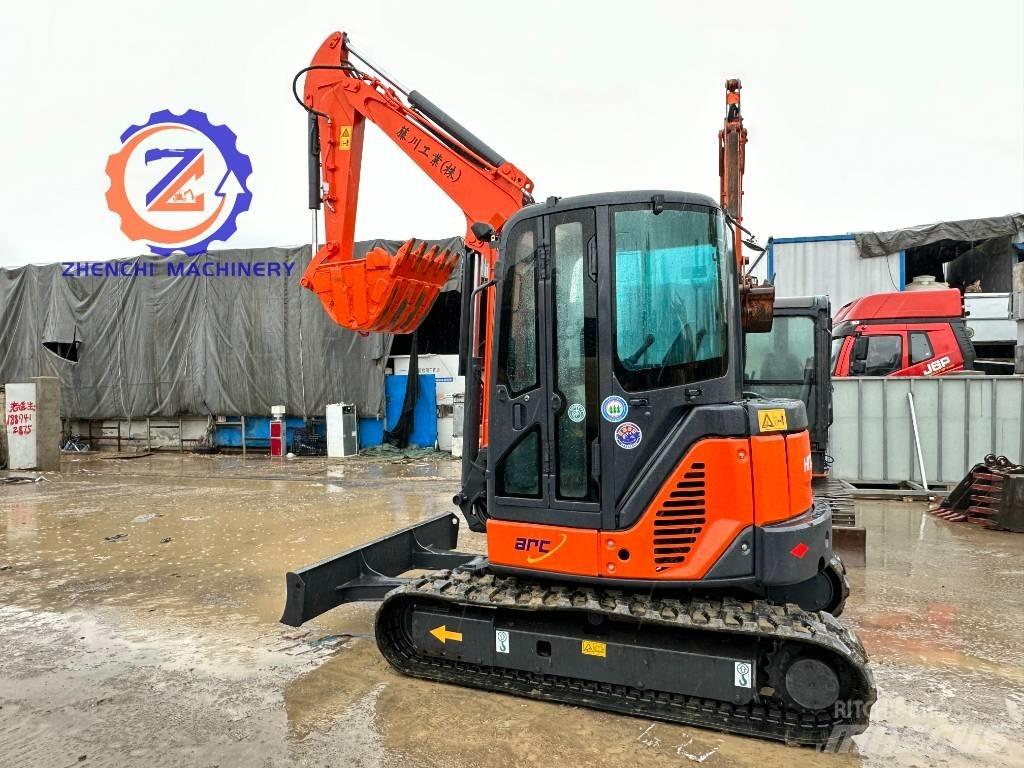 Hitachi ZX 50 Mini rýpadlá < 7t