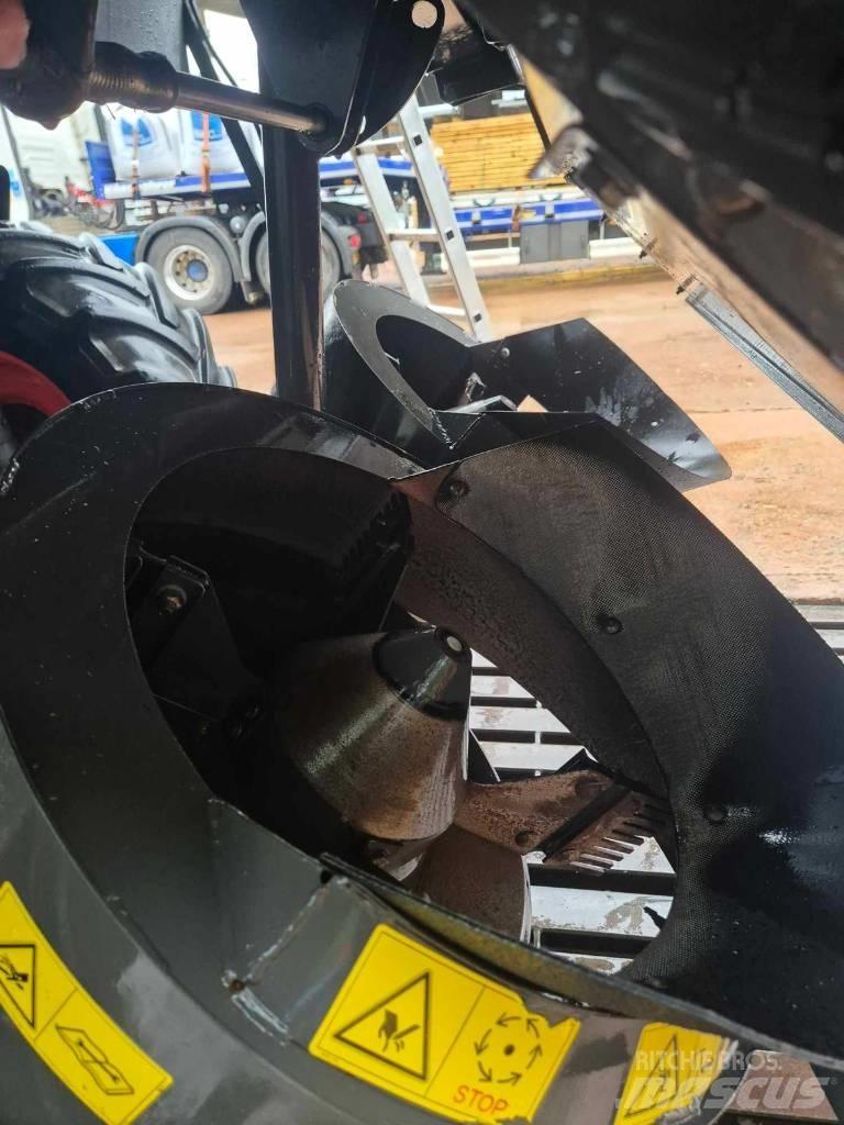 CLAAS Lexion 620 Kombinované zberacie stroje