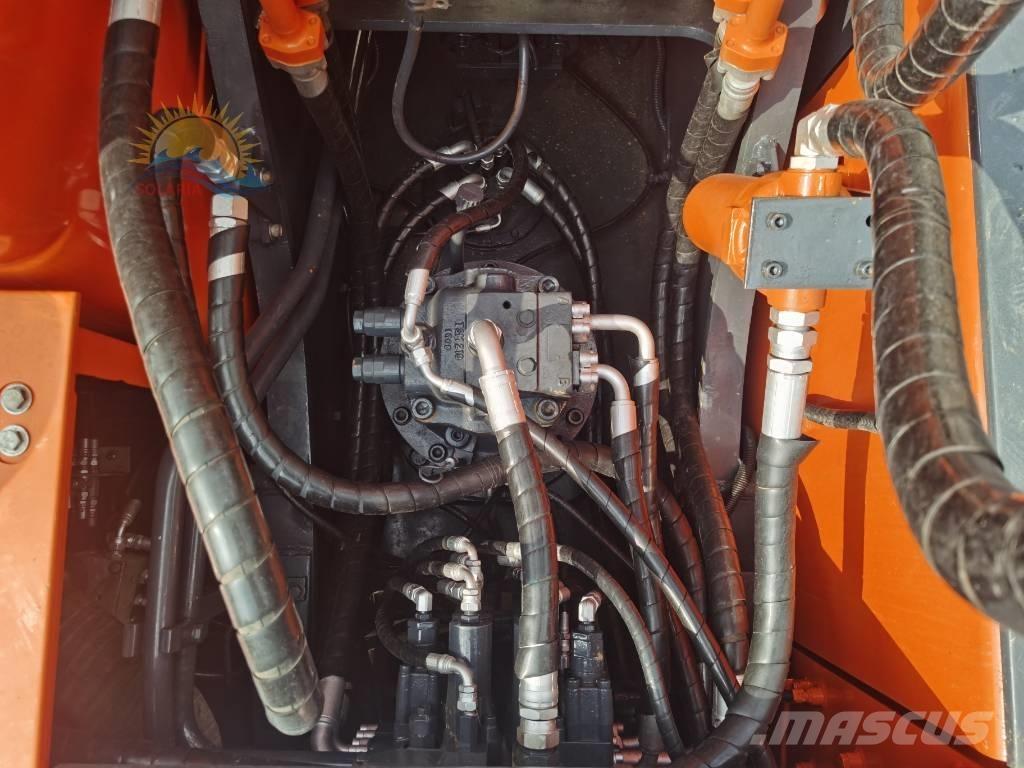 Doosan DX 300 LC Pásové rýpadlá