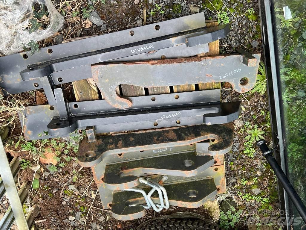 Fendt PICK UP HITCH Ďalšie príslušenstvo traktorov