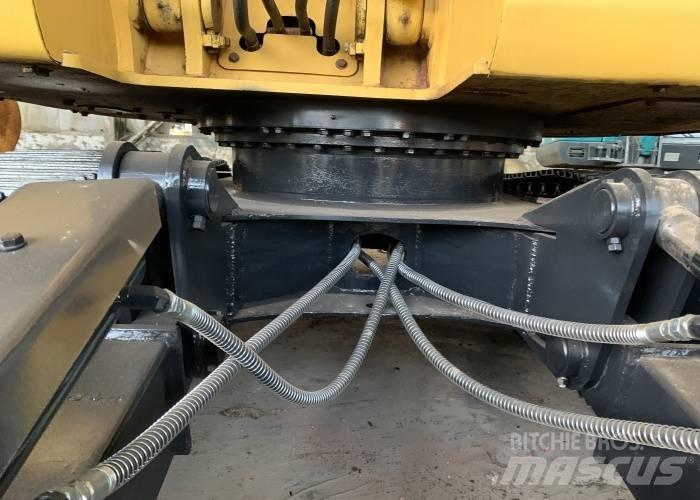 Komatsu PC138 Pásové rýpadlá