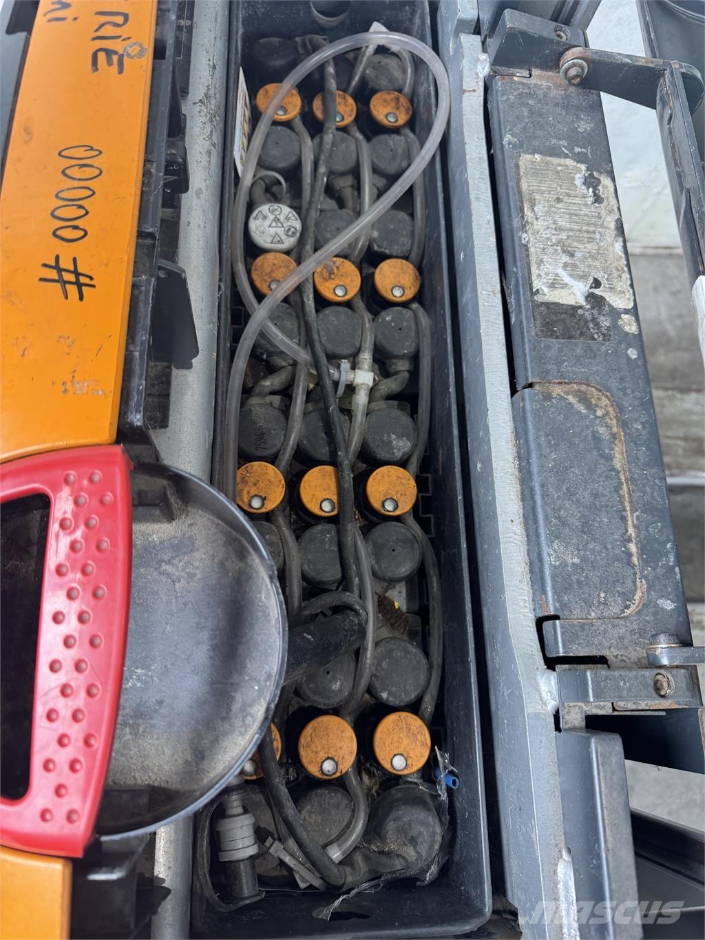 Still EXU-H18 Ručne vedené vysokozdvižné vozíky