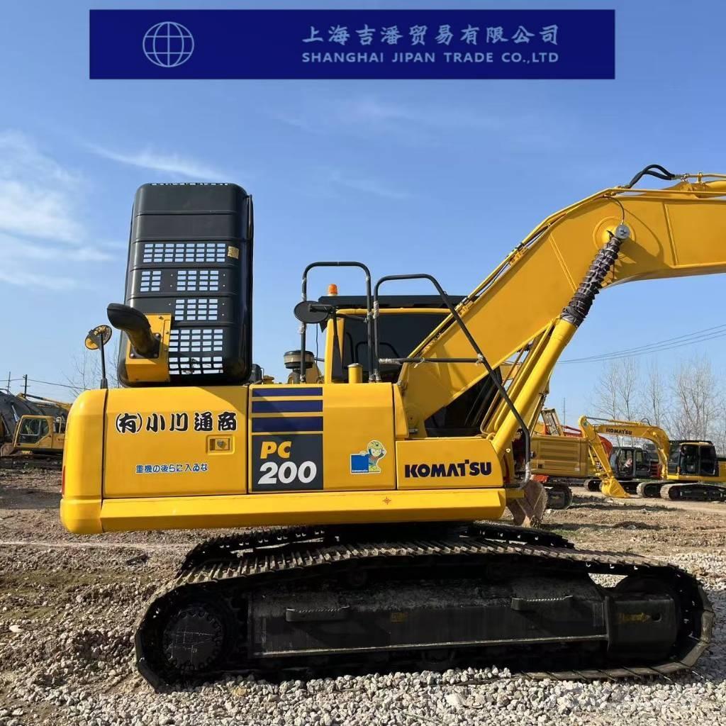 Komatsu PC 200-8 Pásové rýpadlá