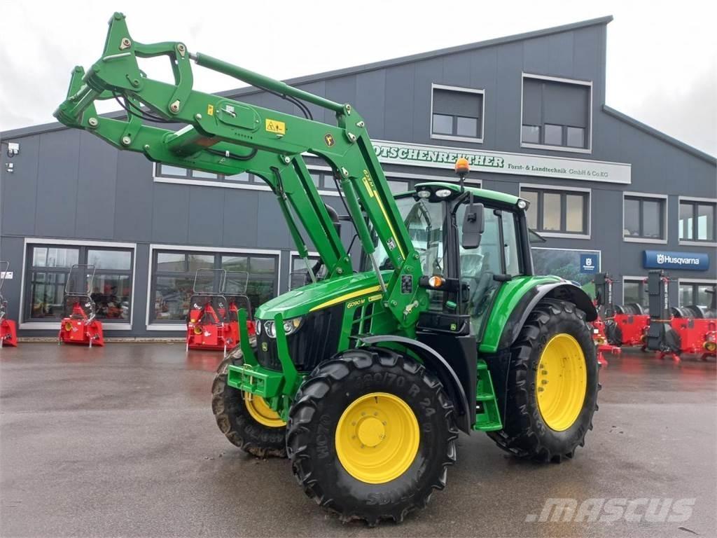 John Deere 6090M Traktory