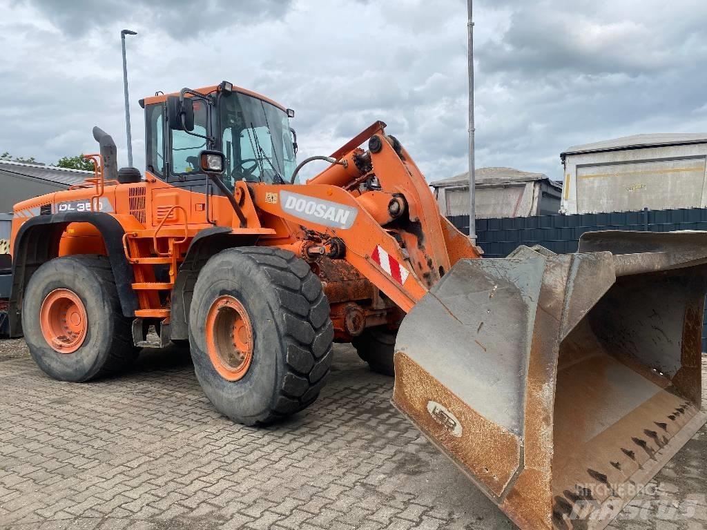 Doosan DL 350-3 Kolesové nakladače