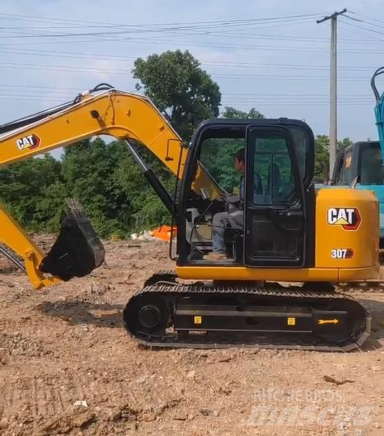 CAT 307E Pásové rýpadlá
