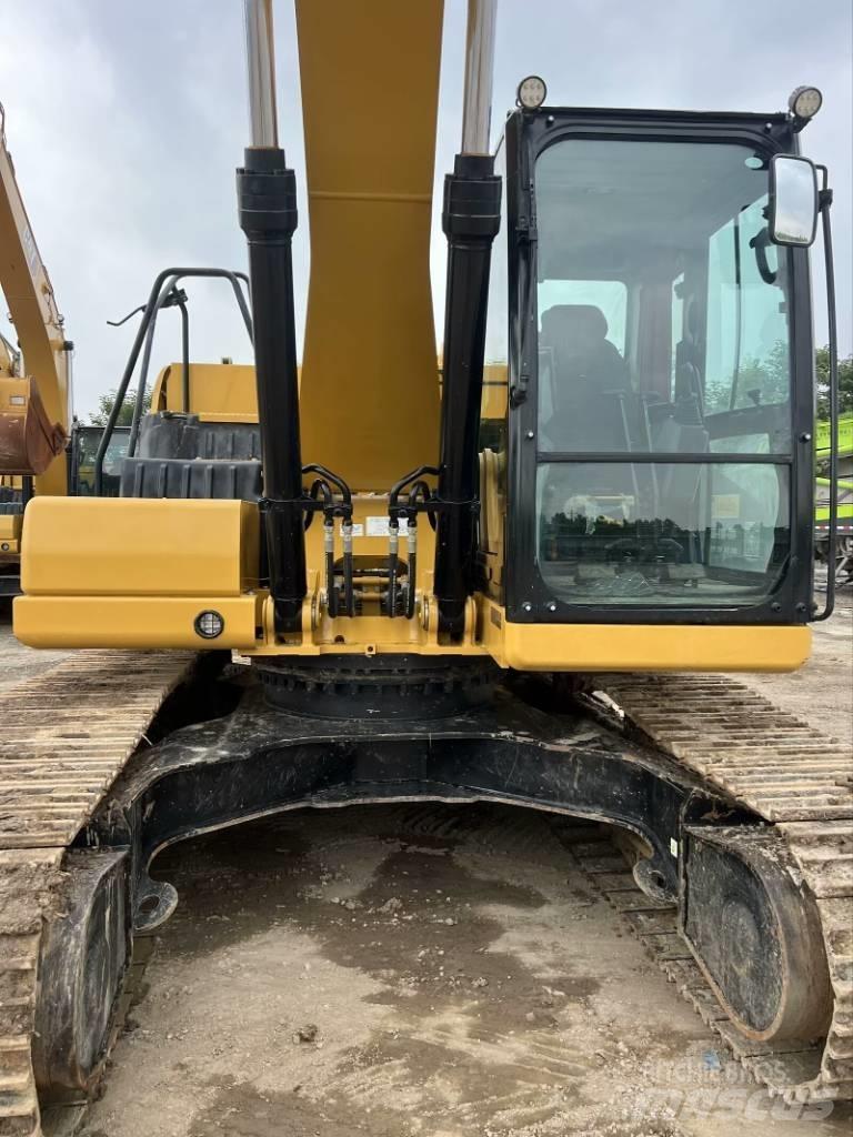 CAT 323 GC Pásové rýpadlá