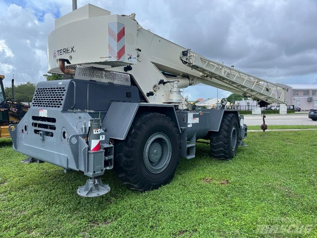Terex RT 230-1 Žeriavy pre ťažký terén