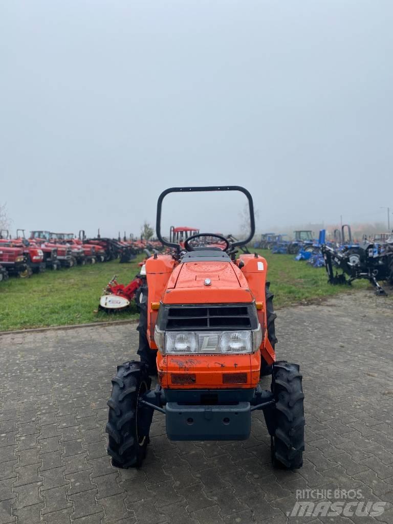 Kubota GL 220 Kompaktné traktory