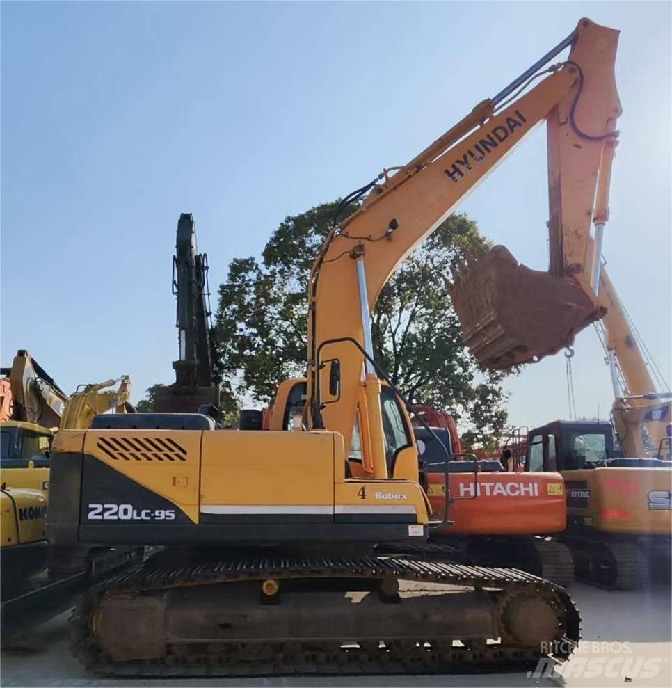 Hyundai R220LC-9S Pásové rýpadlá